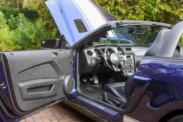 Used 2012 Ford Mustang Shelby GT500 image 74