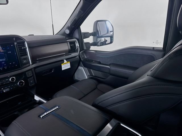 New 2026 Ford F450 Platinum w/ FX4 Off-Road Package image 25