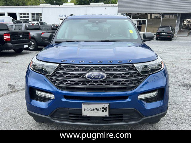 Used 2021 Ford Explorer XLT w/ Equipment Group 202A RWD image 2