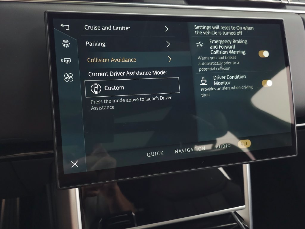 New 2026 Land Rover Range Rover SE AWD/4WD image 30