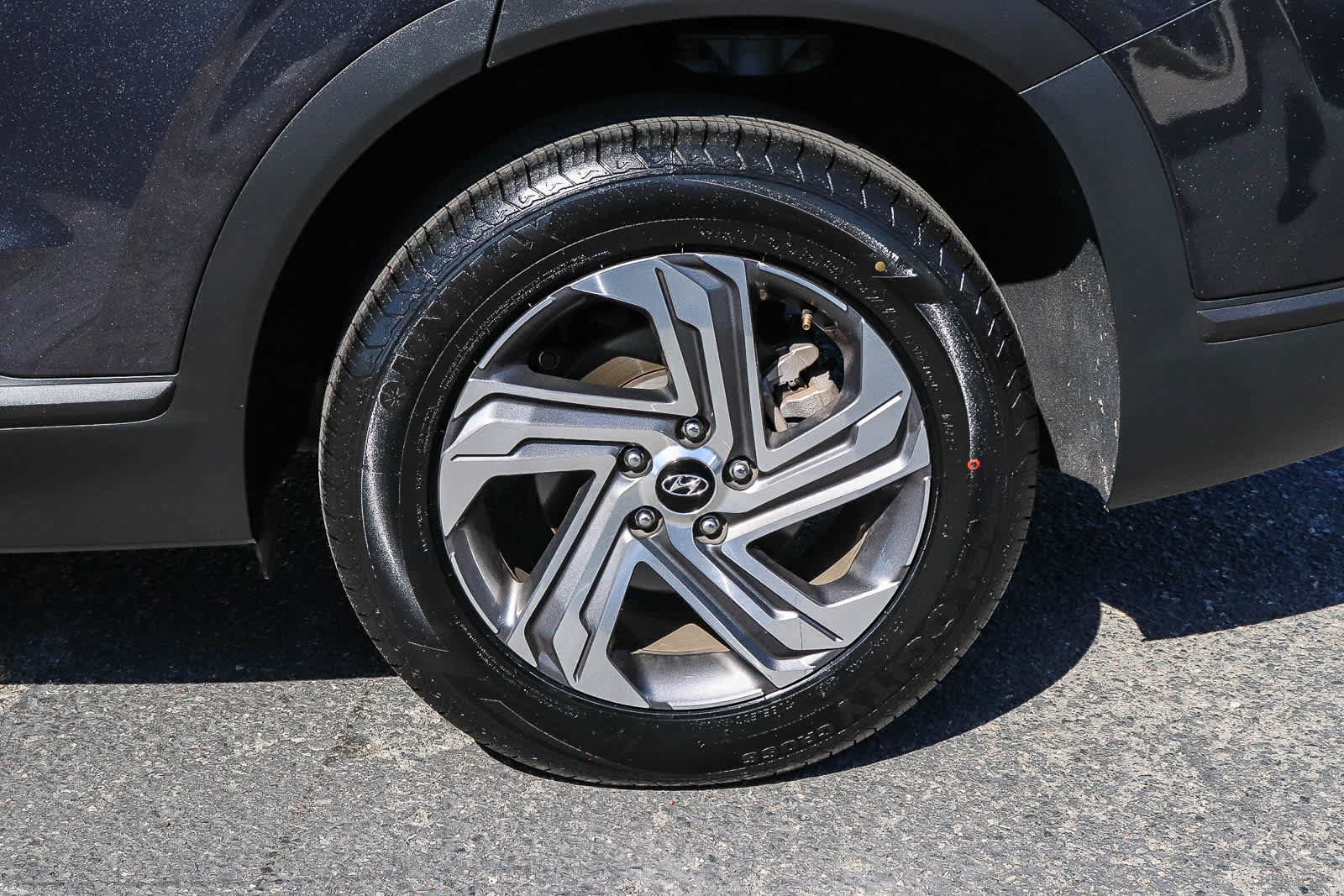 Used 2023 Hyundai Santa Fe SE FWD image 13