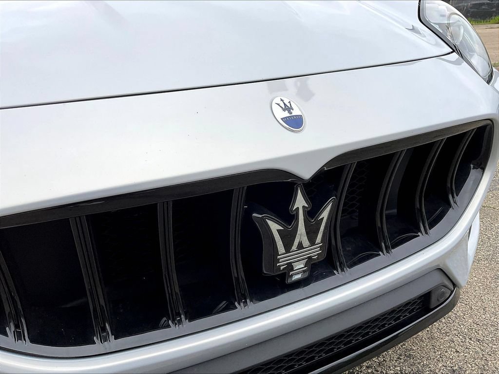 Used 2023 Maserati Grecale Modena AWD/4WD image 33