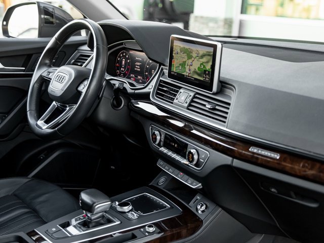 Used 2019 Audi Q5 2.0T Premium Plus w/ Premium Plus Package image 29