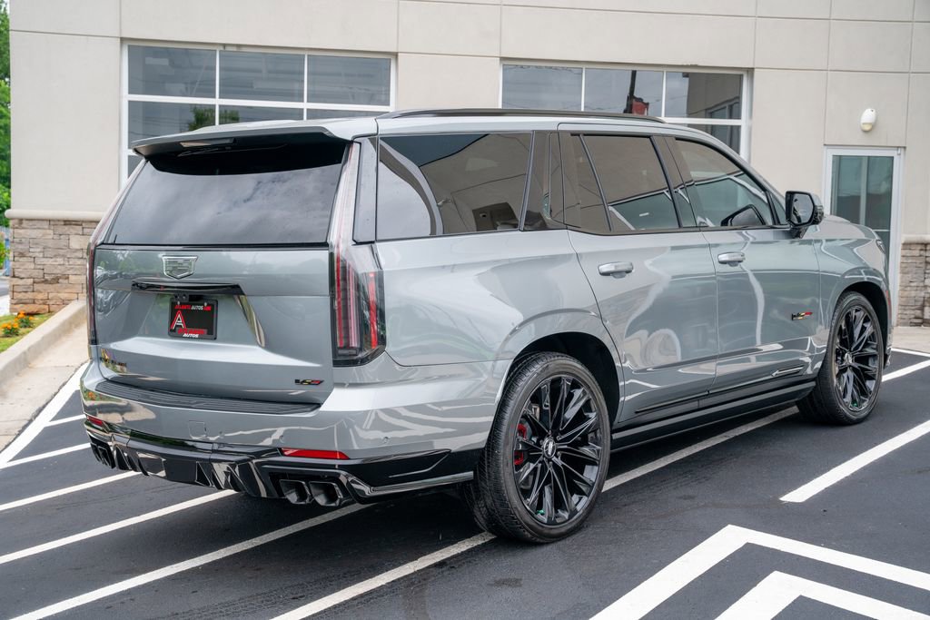 Used 2025 Cadillac Escalade V w/ LPO, ONYX Package AWD/4WD image 12