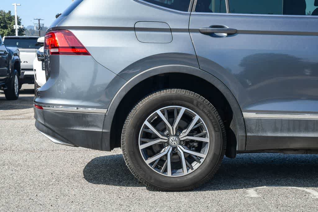 Used 2020 Volkswagen Tiguan SE w/ Panoramic Sunroof Package FWD image 10