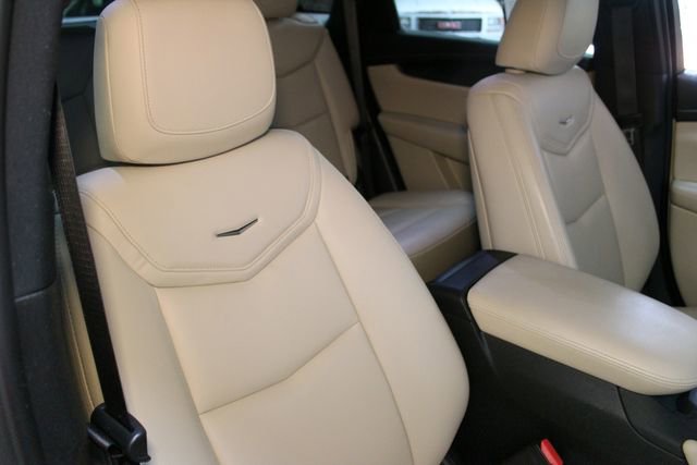 Used 2019 Cadillac XT5 FWD image 11