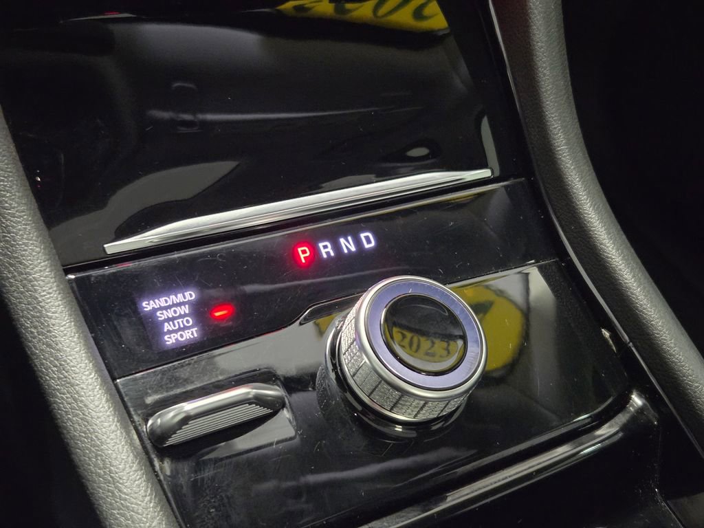 Certified 2023 Jeep Grand Cherokee Limited image 25