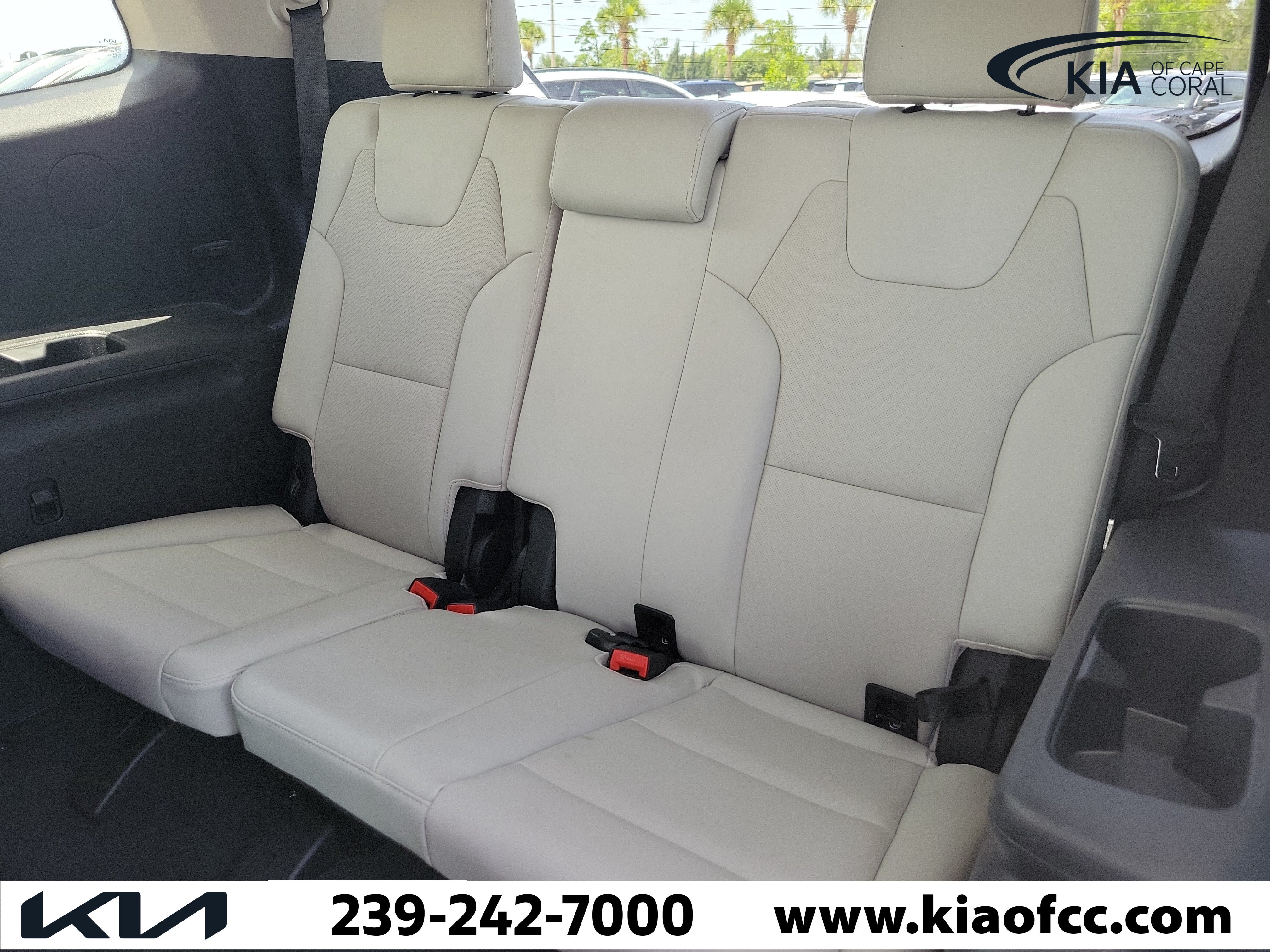 Certified 2024 Kia Telluride S w/ S Sunroof Package AWD/4WD image 12