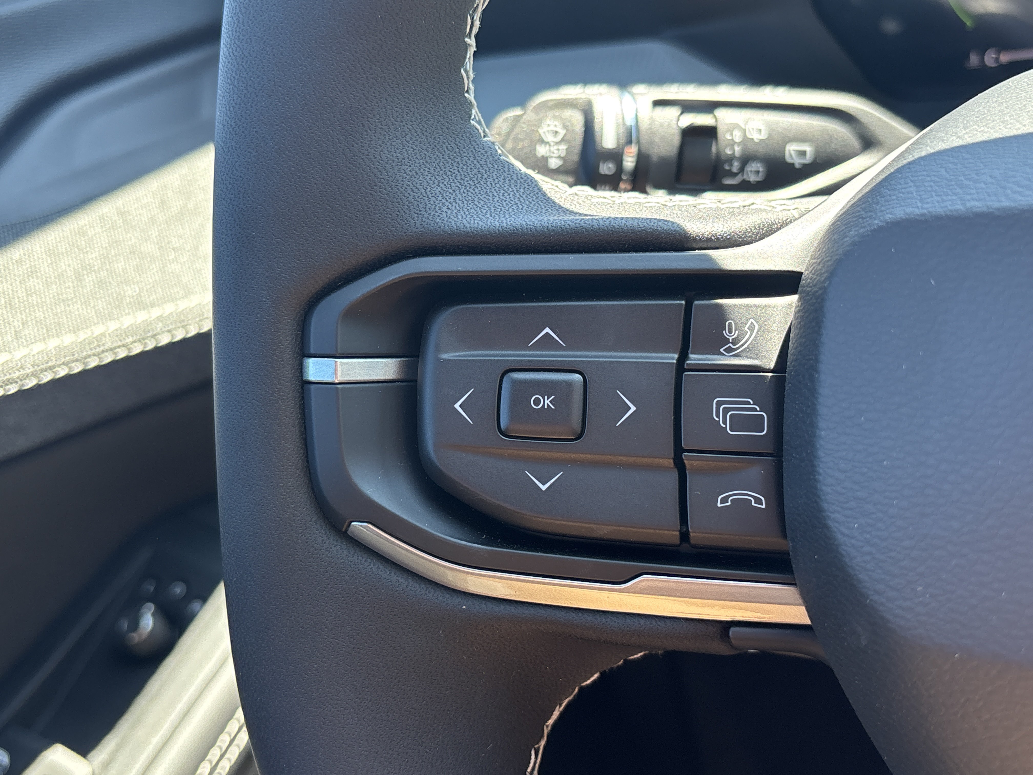 New 2026 Jeep Cherokee Laredo AWD/4WD image 25