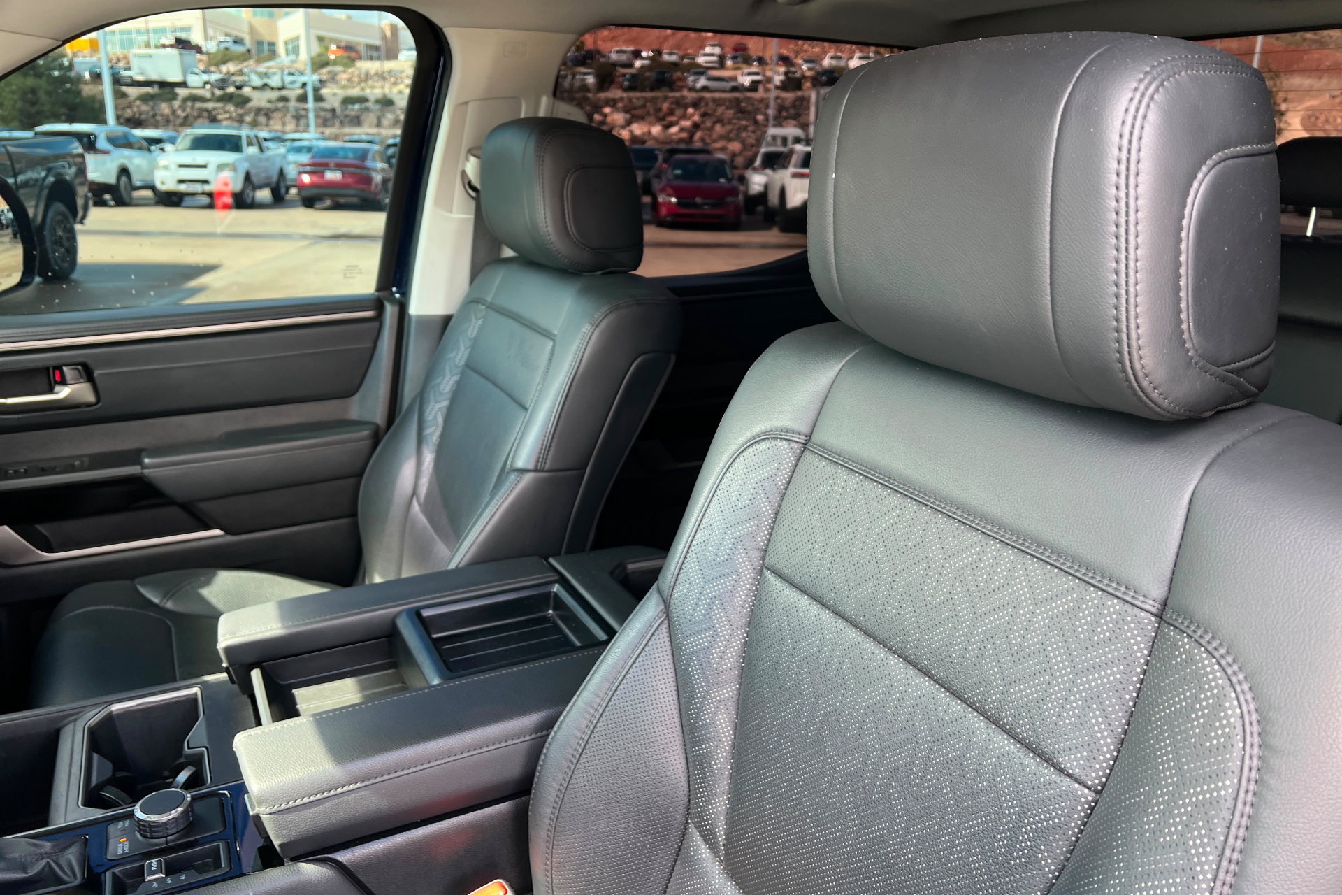 Used 2024 Toyota Tundra Limited AWD/4WD image 17