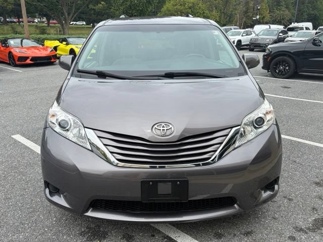 Used 2017 Toyota Sienna LE FWD image 10