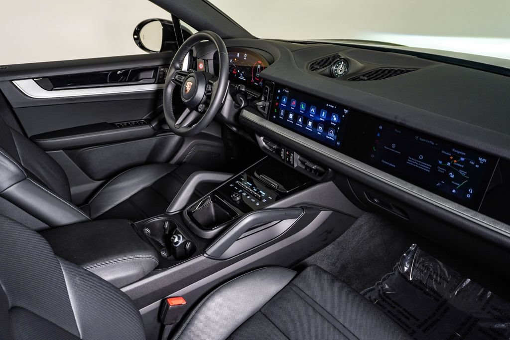 Certified 2026 Porsche Cayenne Coupe AWD/4WD image 14