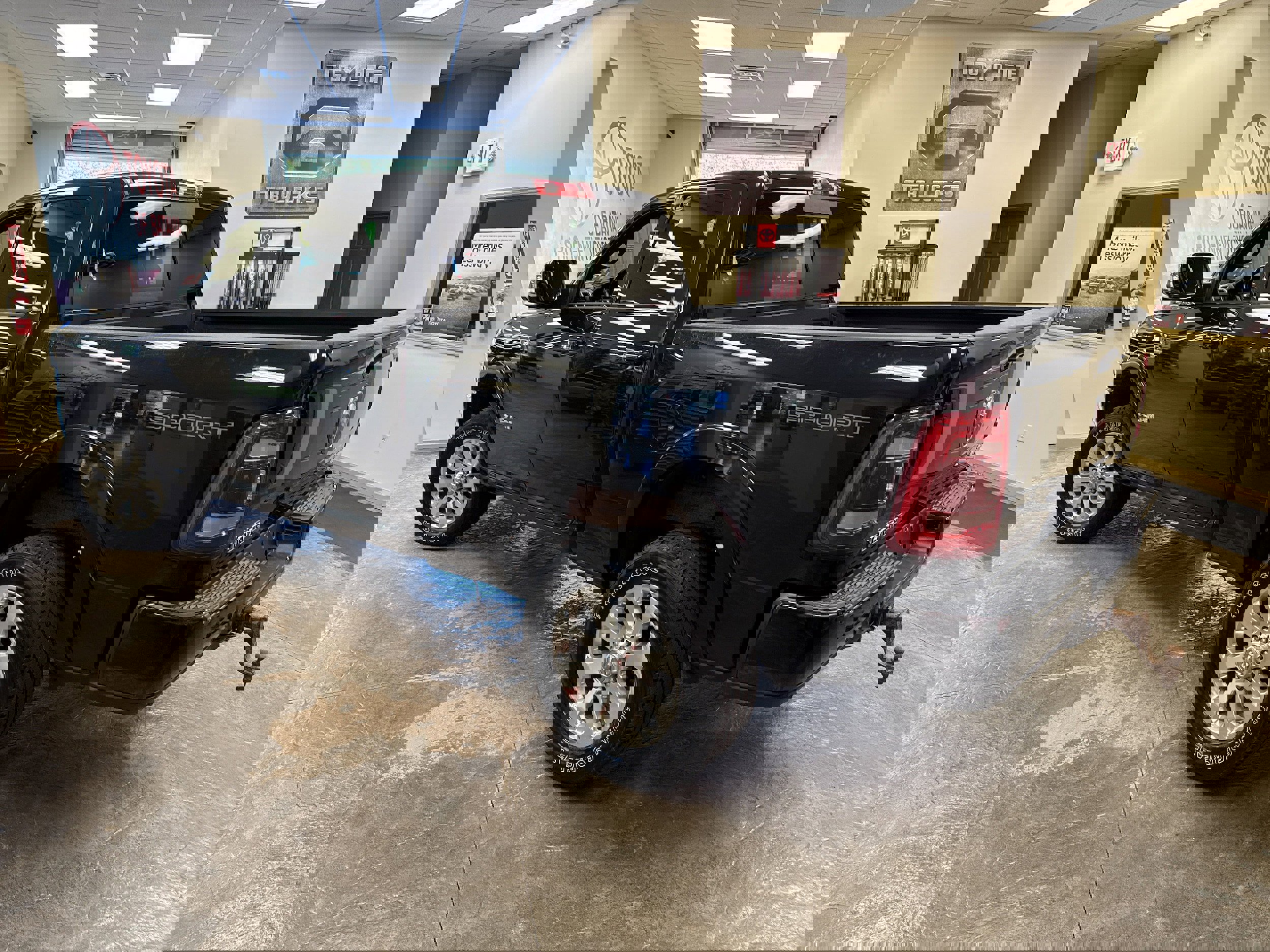 Used 2020 RAM 2500 Laramie image 10