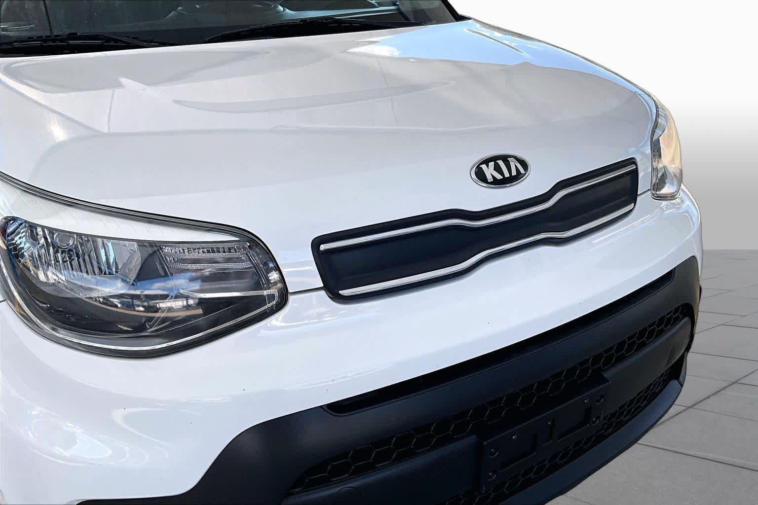 Used 2018 Kia Soul FWD image 29