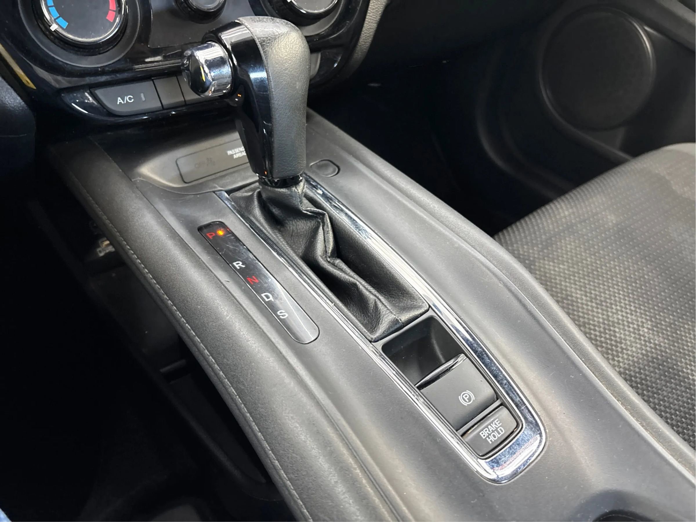 Used 2019 Honda HR-V Sport image 43