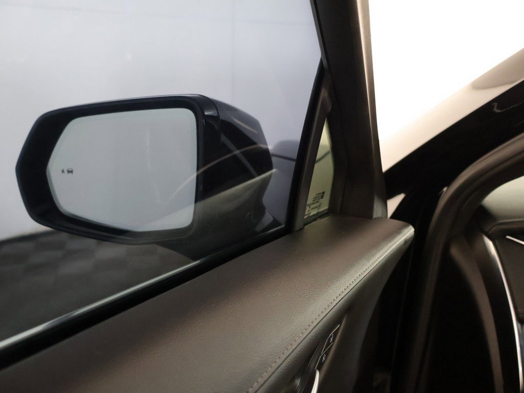 Used 2022 Cadillac XT4 Premium Luxury w/ Safety Alert Package image 32