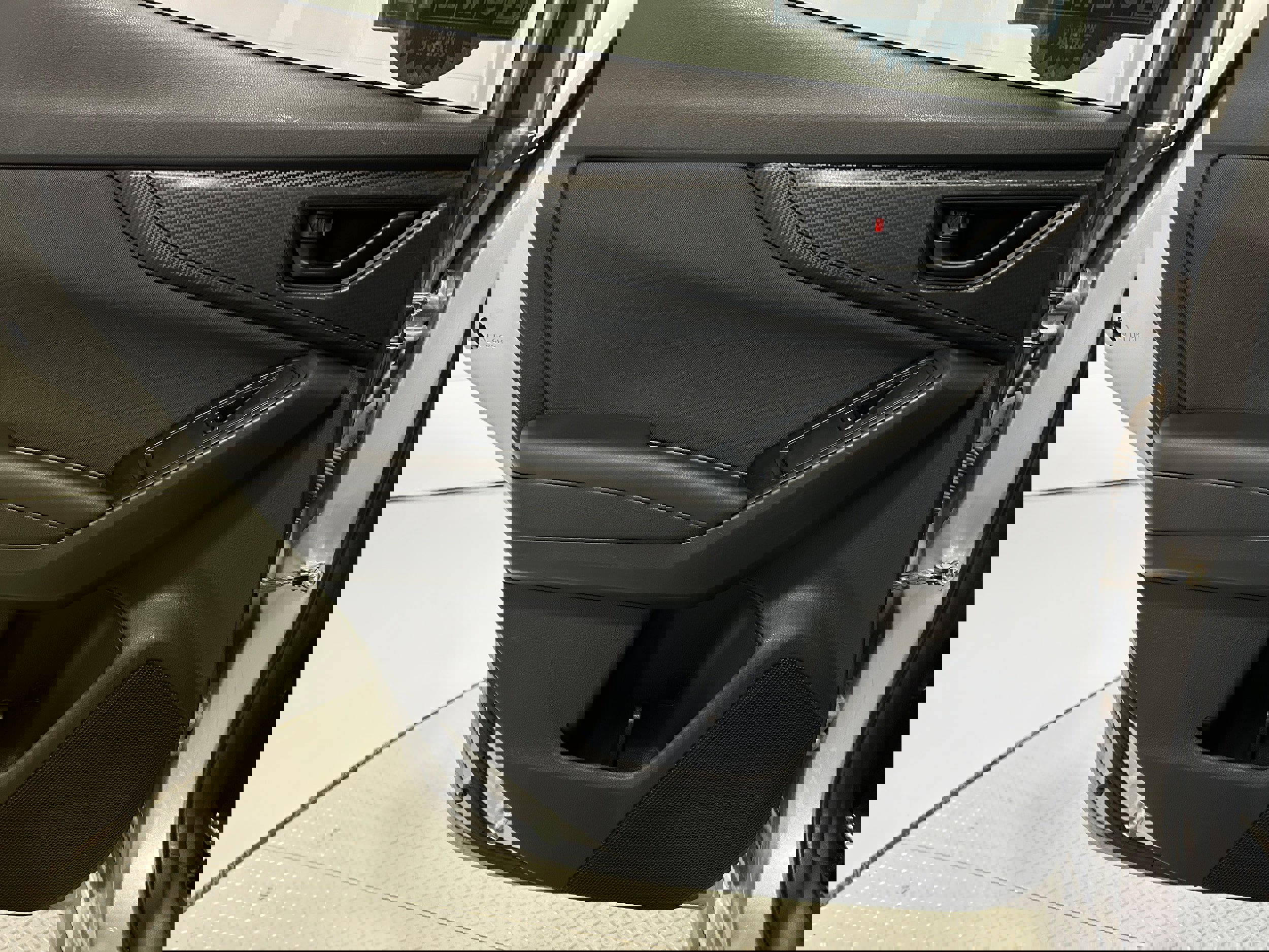 Used 2021 Subaru Crosstrek 2.0i Premium image 24