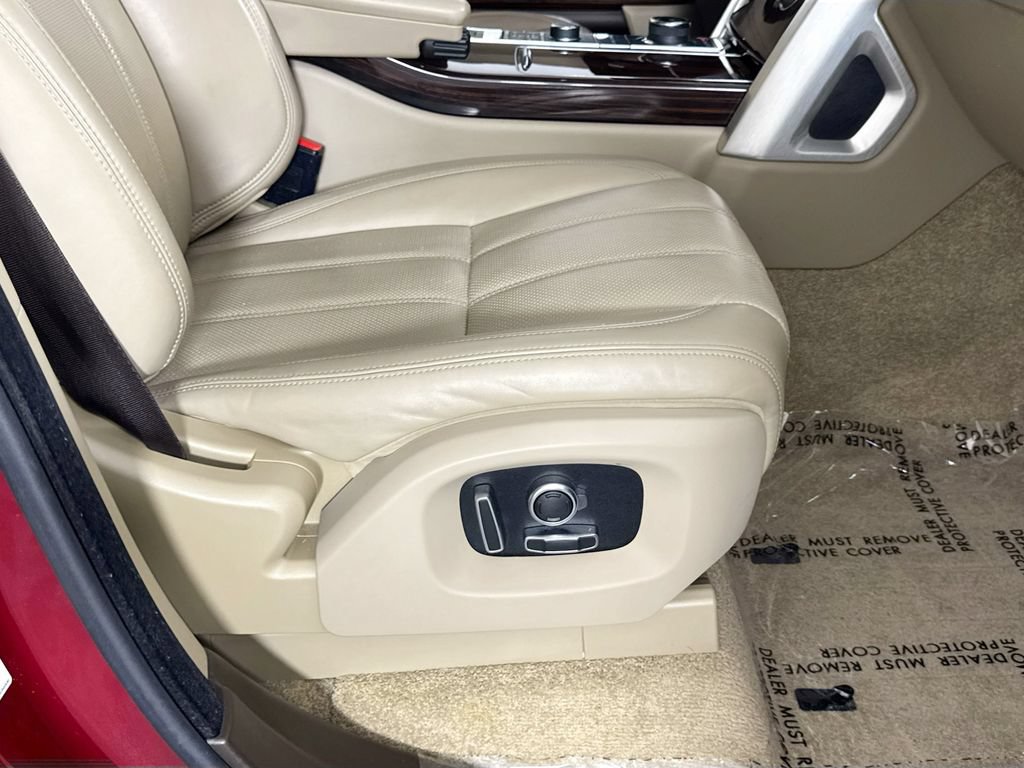 Used 2017 Land Rover Range Rover Supercharged AWD/4WD image 39