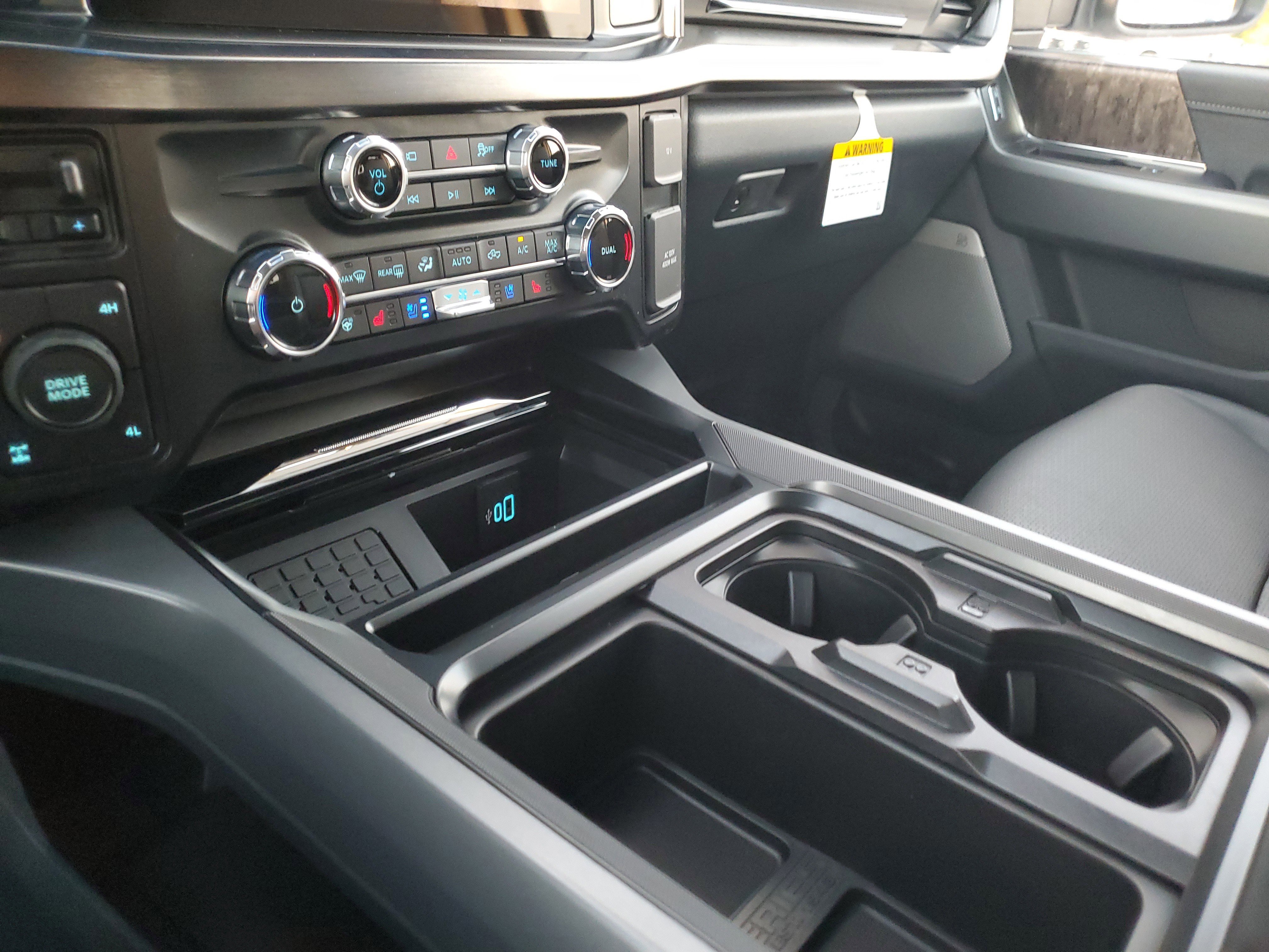 New 2026 Ford F250 Lariat w/ Lariat Premium Package AWD/4WD image 22