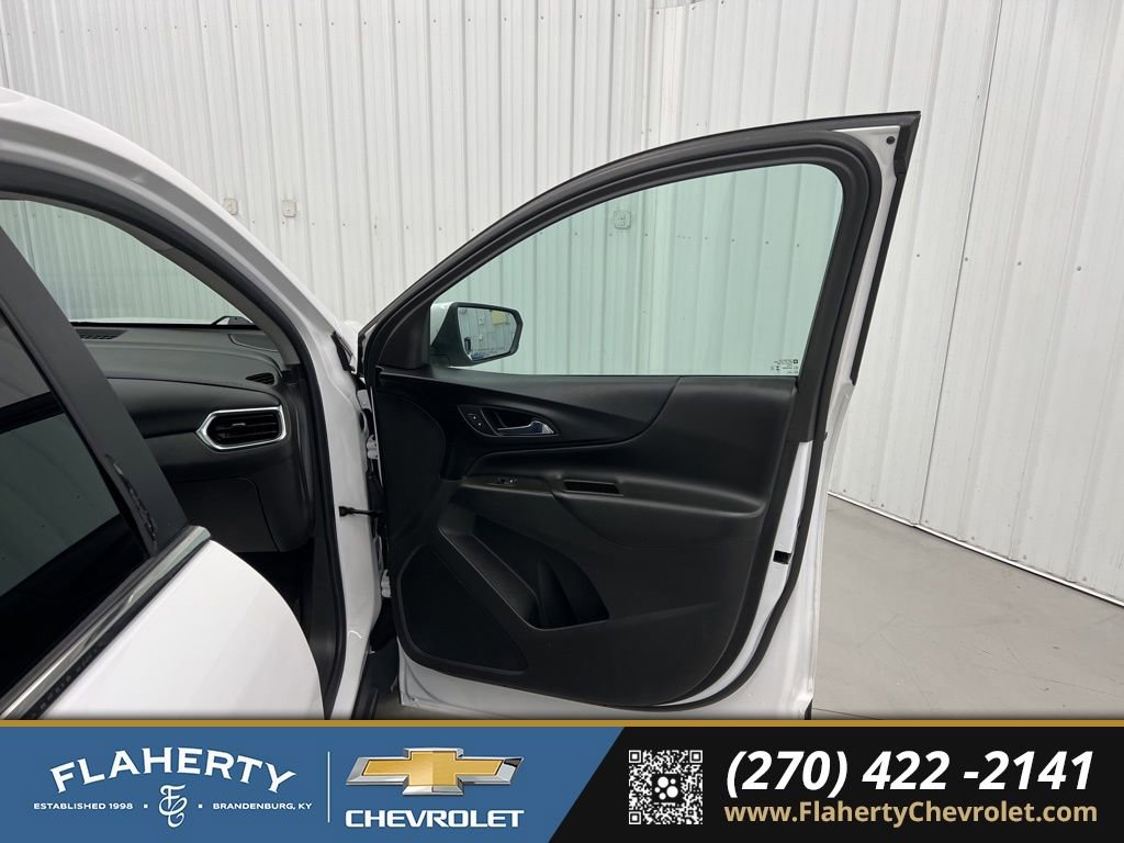 Used 2024 Chevrolet Equinox LT FWD image 14