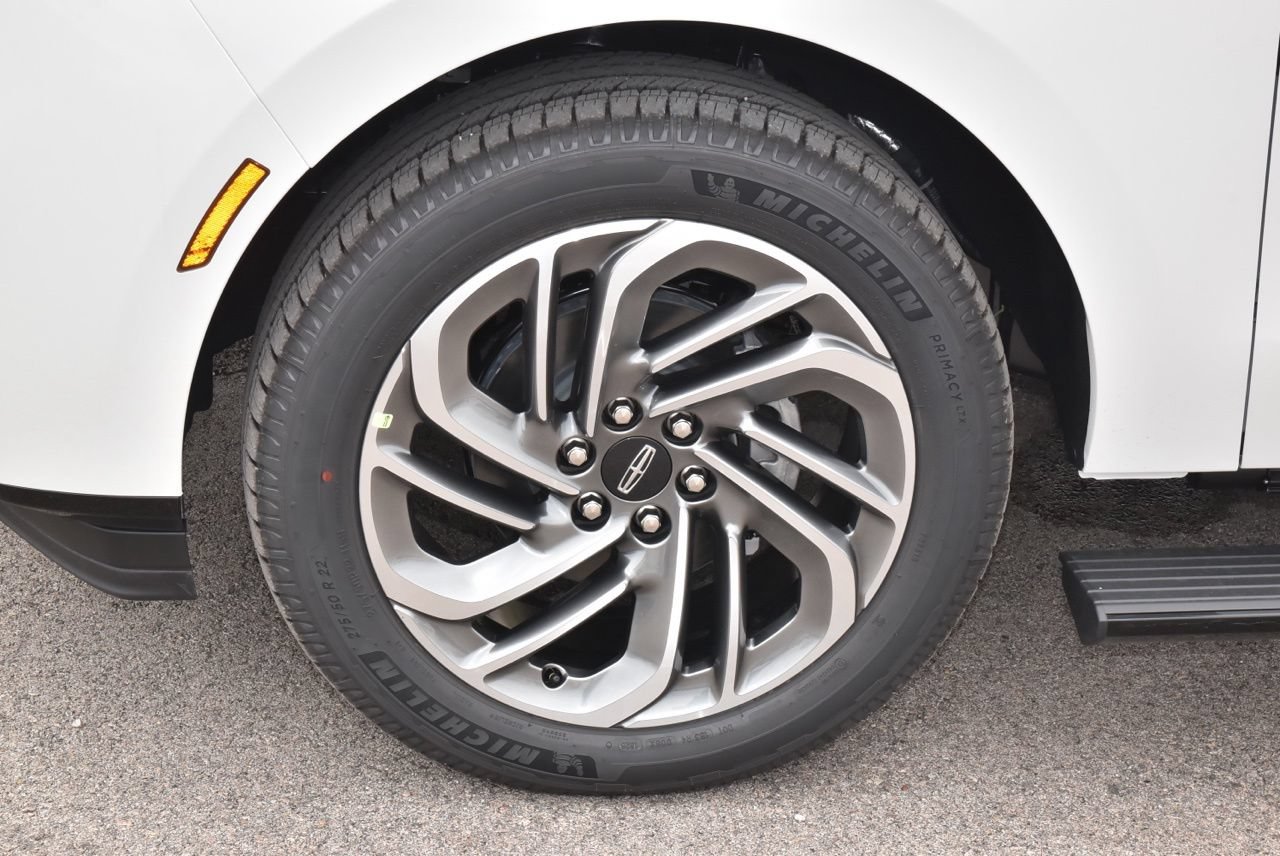 New 2026 Lincoln Navigator Reserve AWD/4WD image 43