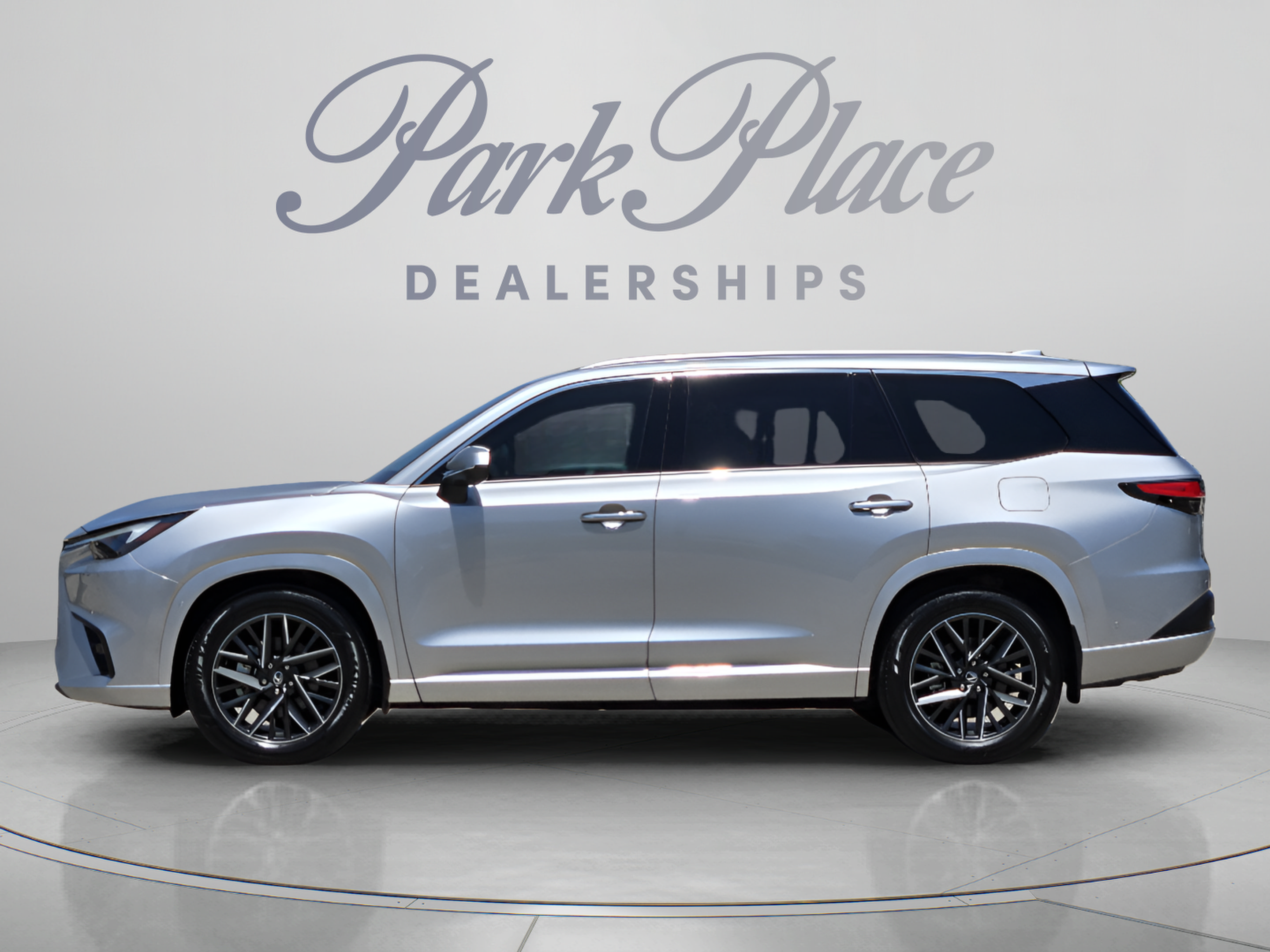 Used 2024 Lexus TX 350 FWD w/ Technology Package image 2