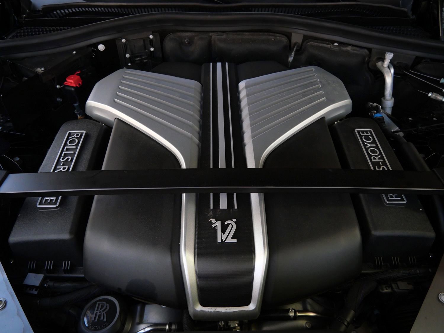 Used 2024 Rolls-Royce Phantom Extended Wheelbase w/ The Phantom Package RWD image 40