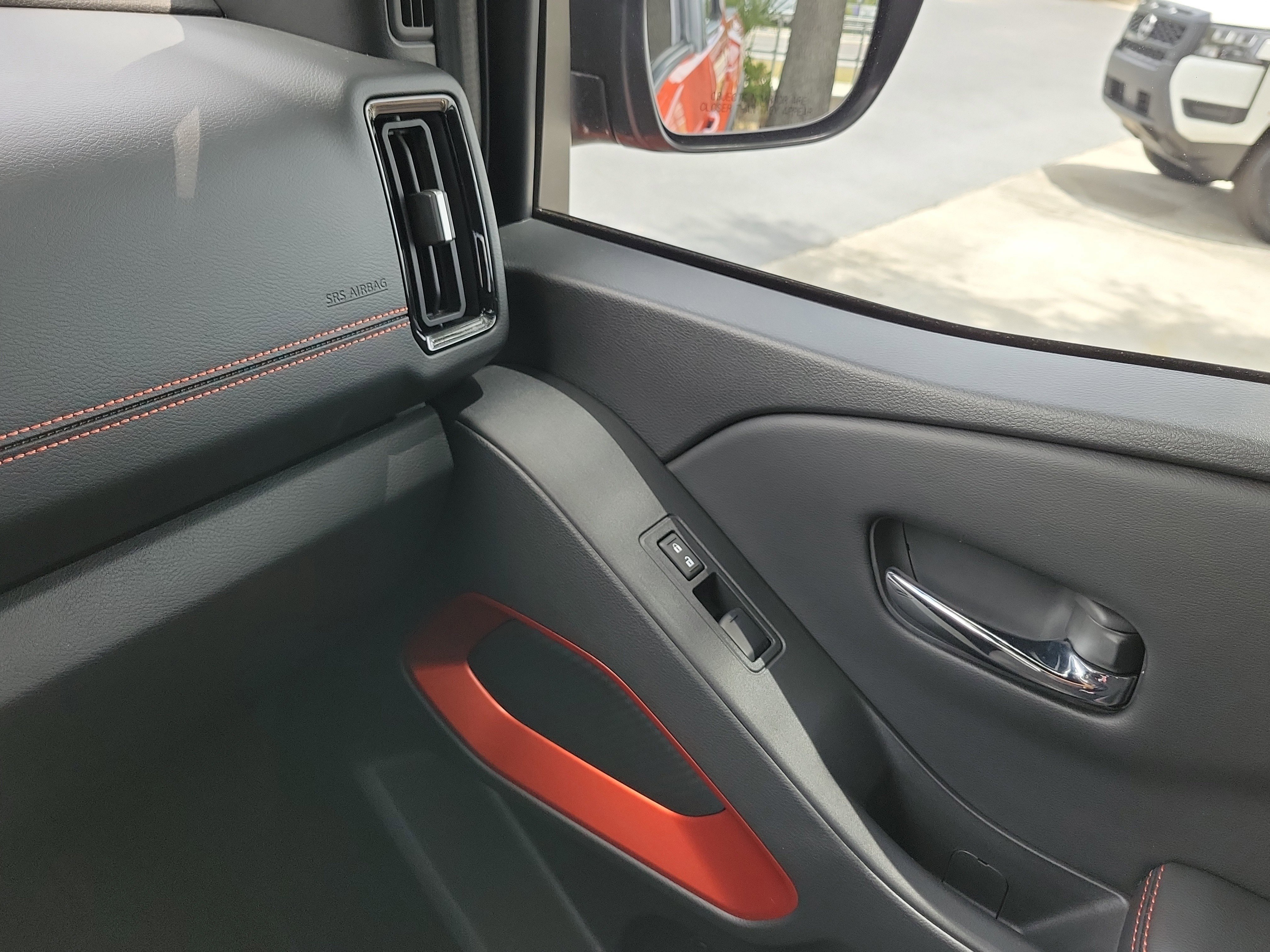Certified 2025 Nissan Frontier Pro-X RWD image 28