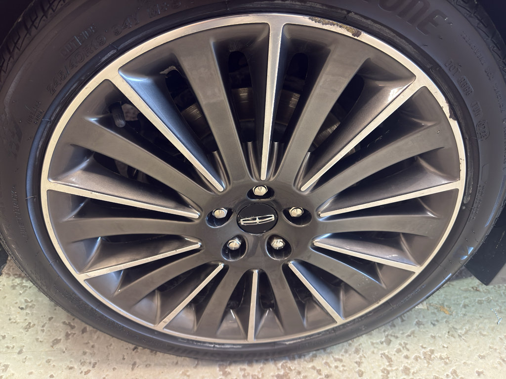 Used 2015 Lincoln MKZ w/ Equipment Group 102A Reserve FWD image 37