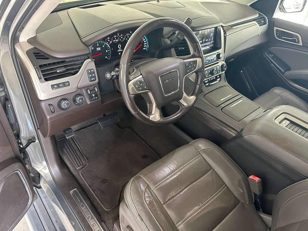 Used 2018 GMC Yukon Denali w/ Enhanced Security Package AWD/4WD image 13