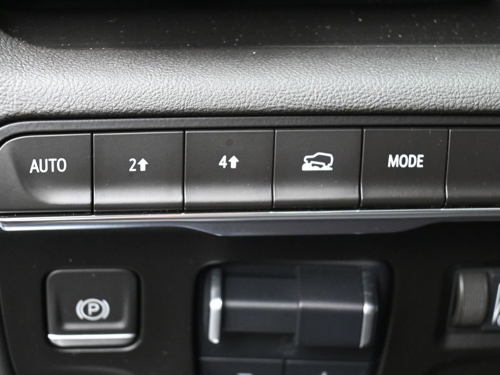 Used 2023 Cadillac Escalade Sport AWD/4WD image 17