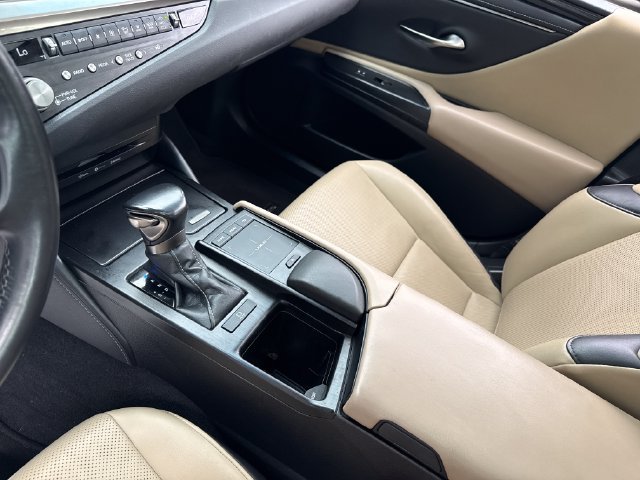 Used 2021 Lexus ES 350 w/ Accessory Package FWD image 23