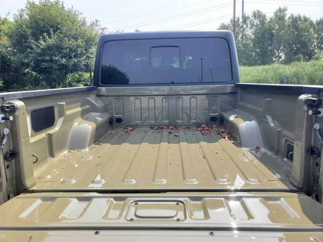 New 2026 Jeep Gladiator Sport AWD/4WD image 27