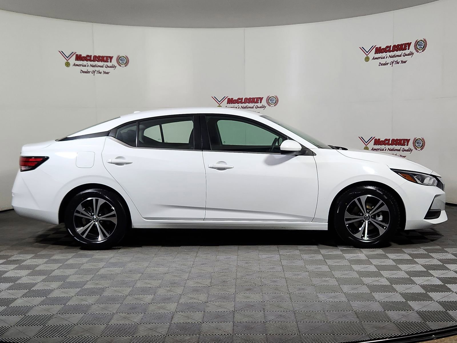 Used 2023 Nissan Sentra SV image 9