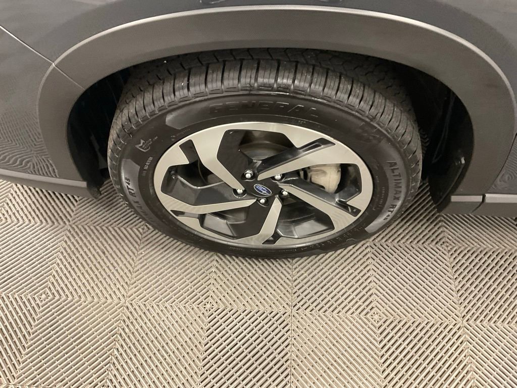 Used 2022 Subaru Forester Touring w/ Popular Package #2 AWD/4WD image 9