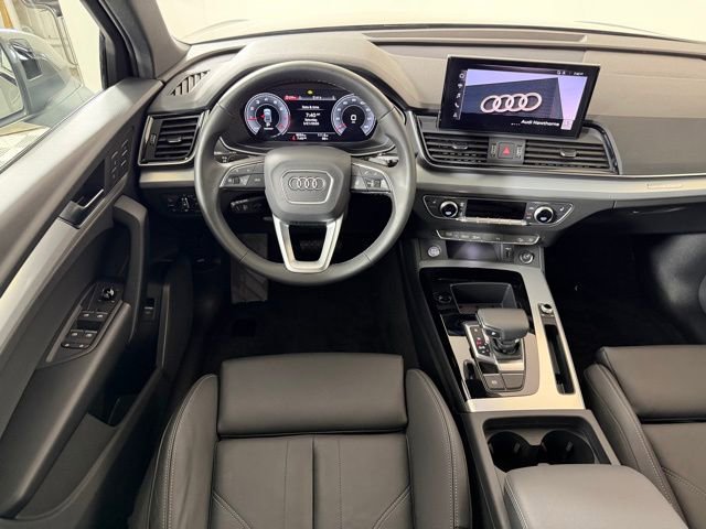 Used 2025 Audi Q5 2.0T Premium w/ Convenience Plus Package image 11