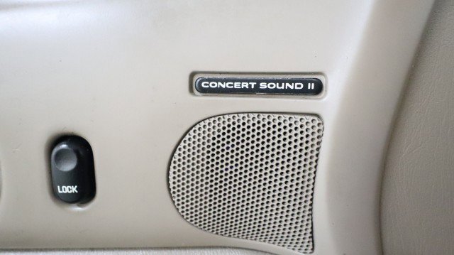 Used 2002 Buick Century Custom w/ Custom Premium Pkg image 12