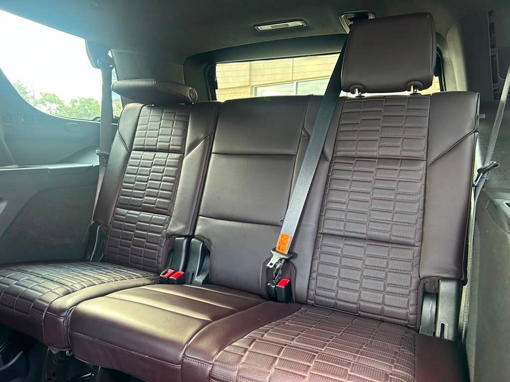 Used 2021 Cadillac Escalade Sport Platinum AWD/4WD image 20