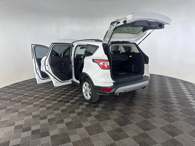 Used 2017 Ford Escape SE w/ SE Leather Comfort Package FWD image 16
