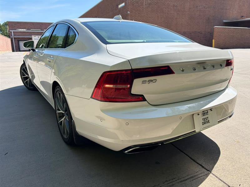 Used 2017 Volvo S90 T6 Momentum w/ Vision Package AWD/4WD image 4