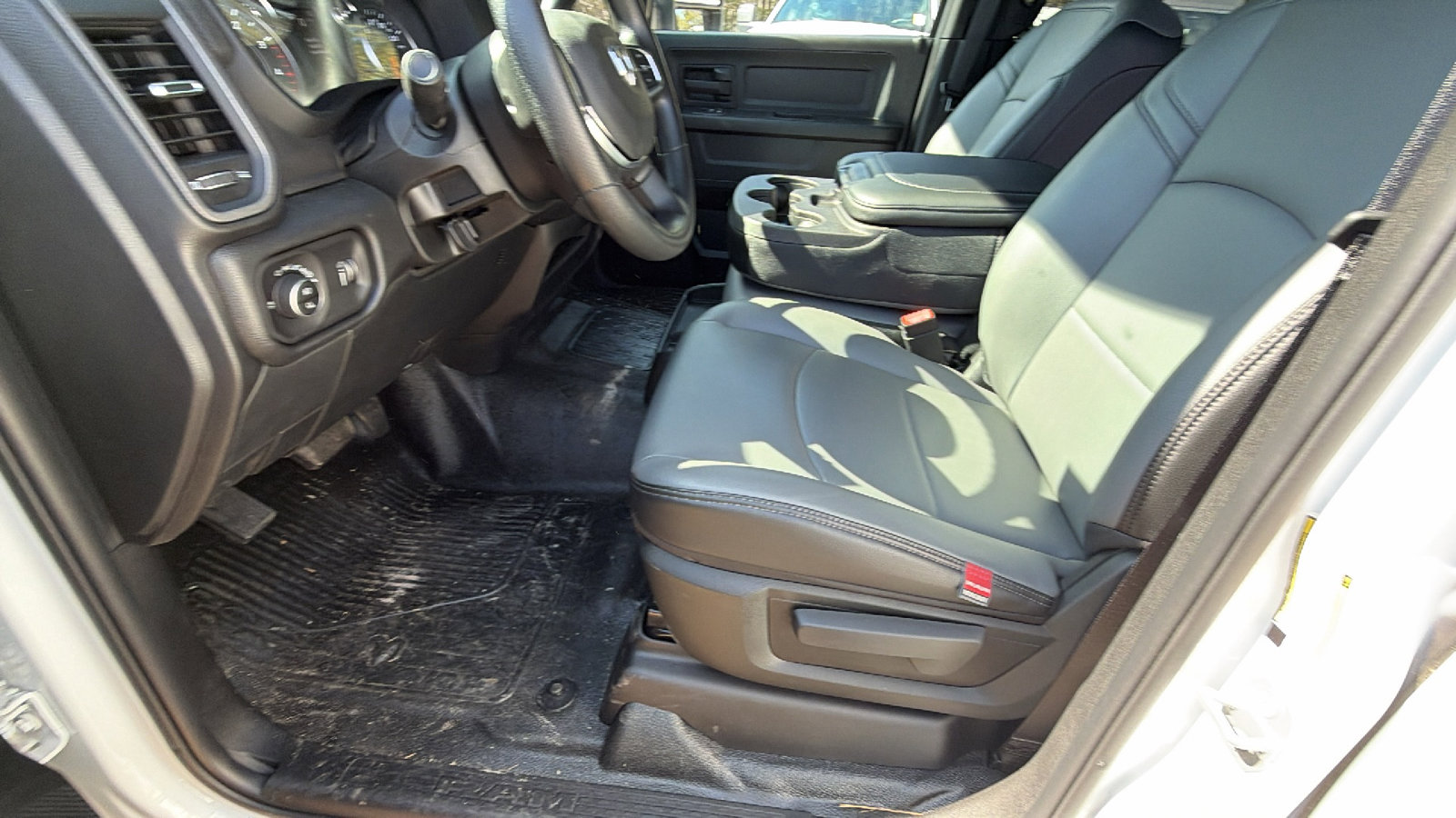 New 2026 RAM 4500 Tradesman w/ Chrome Appearance Group image 17