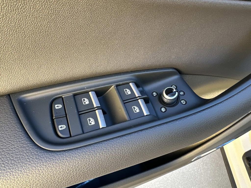 New 2026 Audi Q7 2.0T Premium image 13