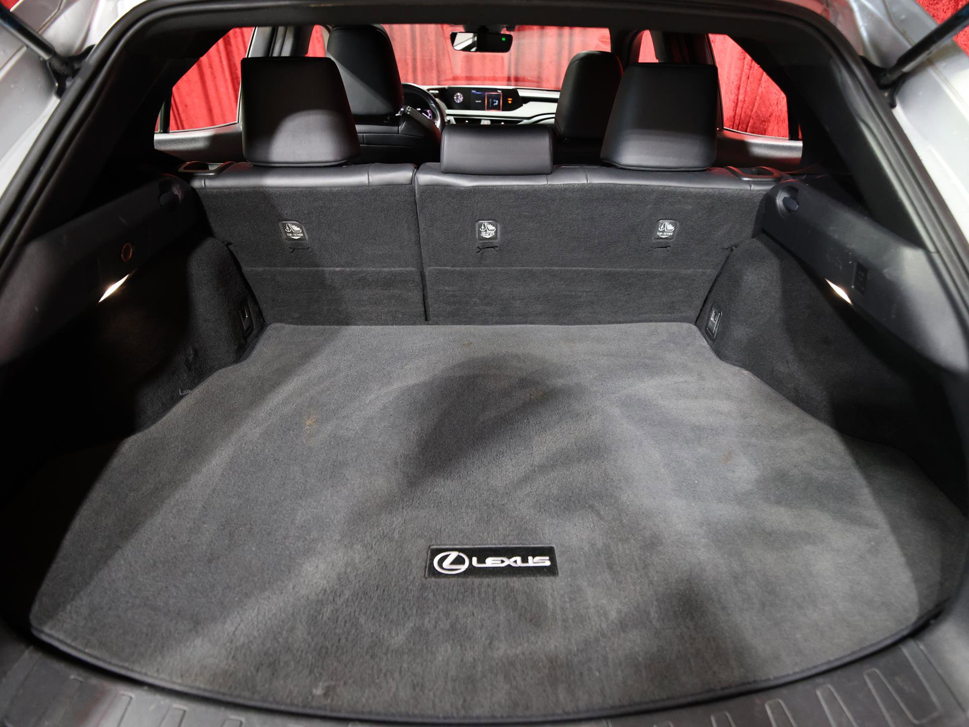 Used 2019 Lexus UX 250h w/ Premium Package AWD/4WD image 25