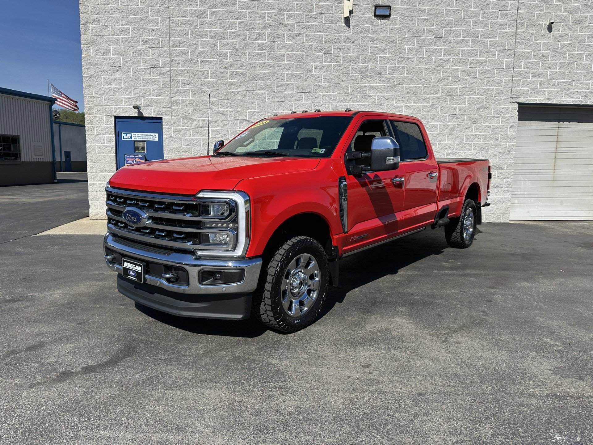 Used 2024 Ford F250 Lariat w/ Lariat Ultimate Package AWD/4WD image 2
