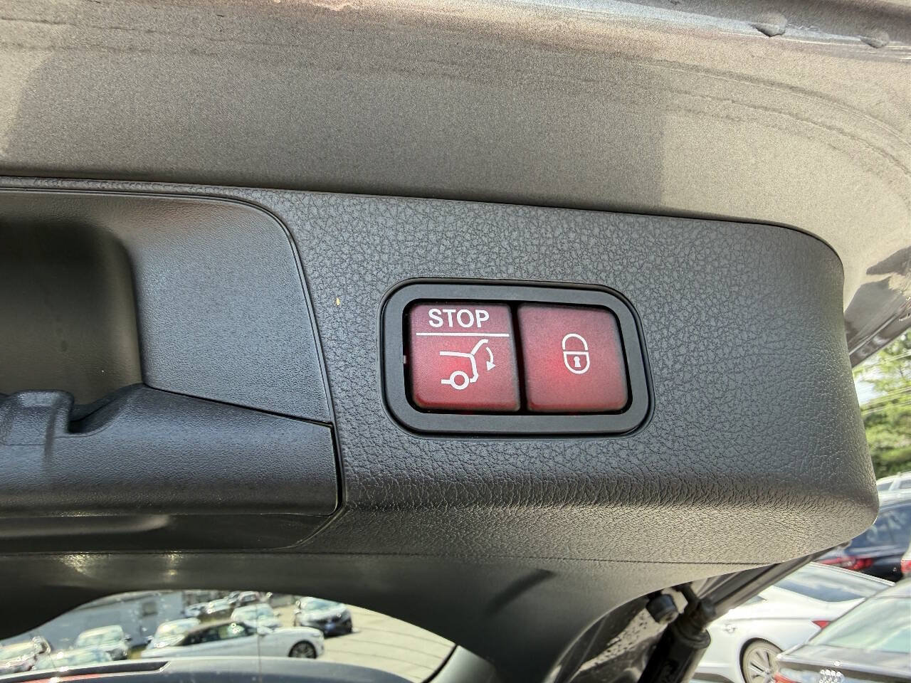Used 2021 Mercedes-Benz GLB 250 4MATIC image 16