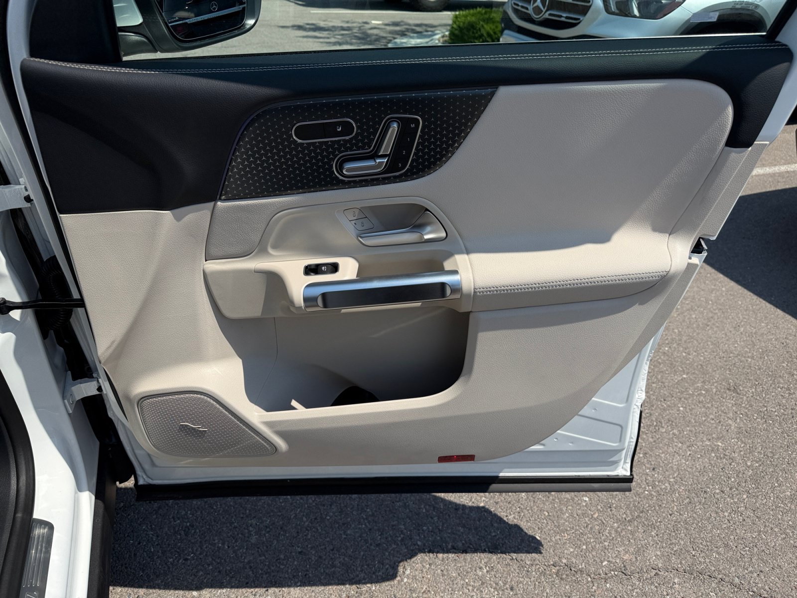 New 2026 Mercedes-Benz GLB 250 4MATIC image 16