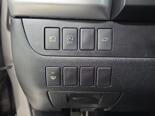 Used 2017 Toyota Highlander XLE AWD/4WD image 24
