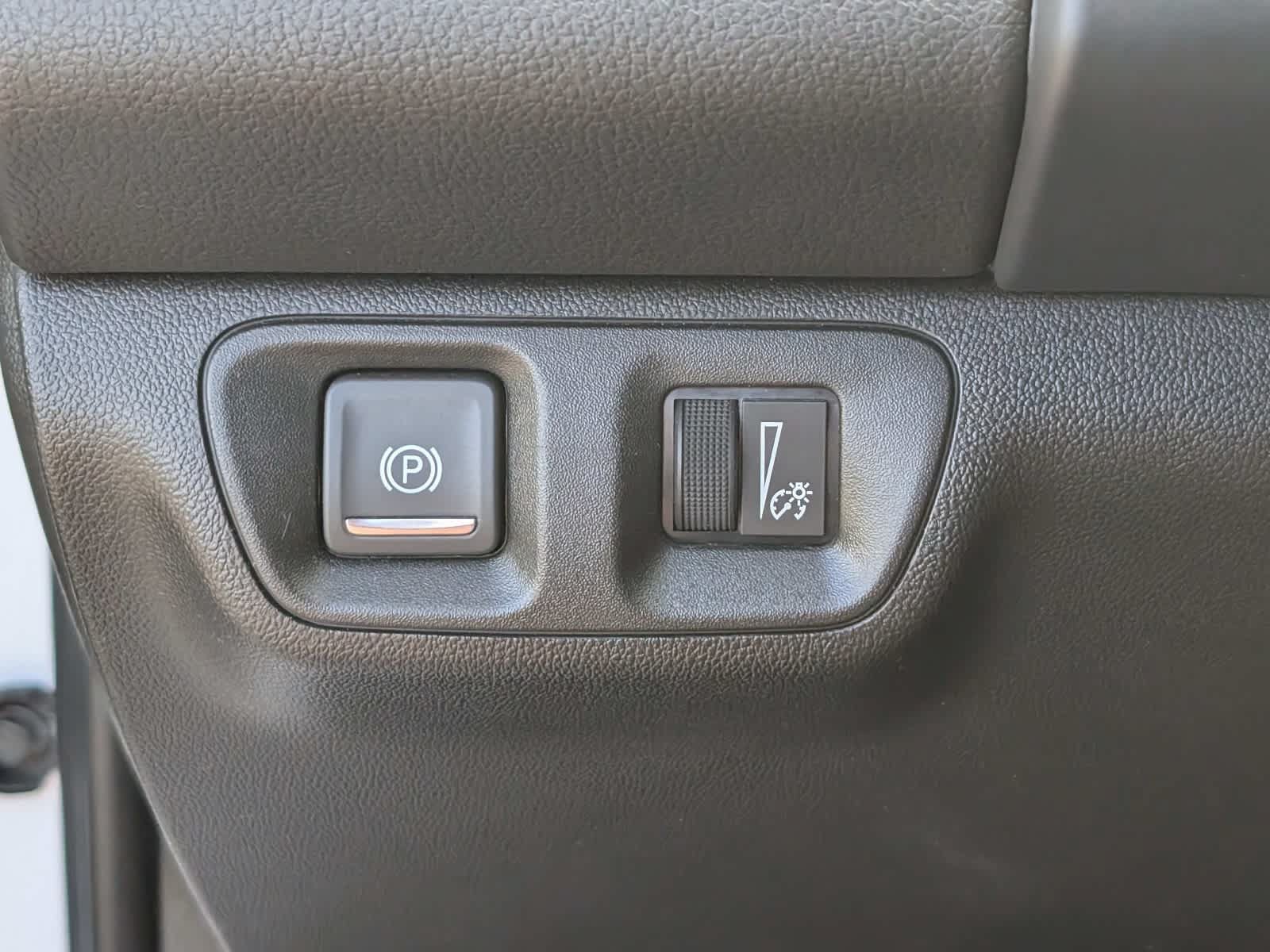 Certified 2023 GMC Acadia SLT AWD/4WD image 23