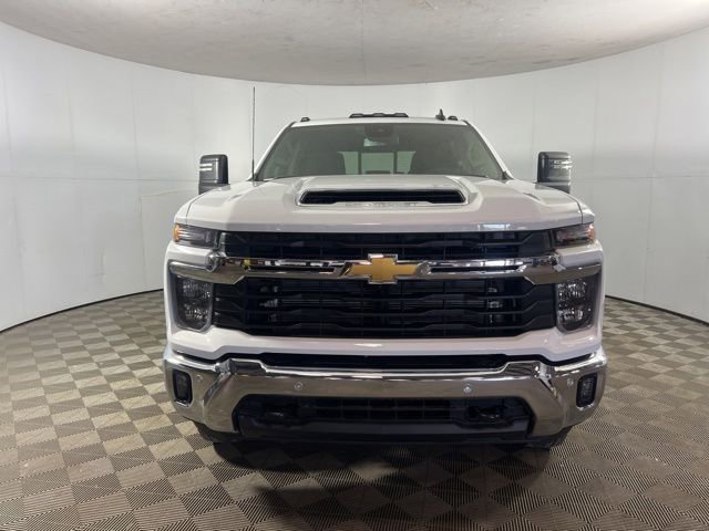 New 2026 Chevrolet Silverado 3500 LT w/ All Star Edition AWD/4WD image 2