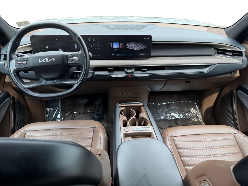 Used 2024 Kia EV9 Land AWD/4WD image 13